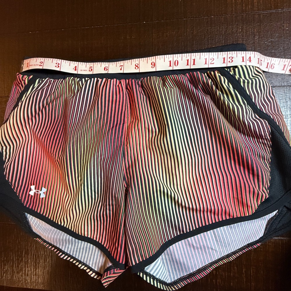 Under Armour Womens Fly By HeatGear Striped Running Shorts Rainbow Black Medium - Picture 2 of 6